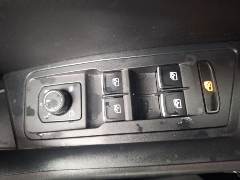 Used Volkswagen T-Roc 2023 for sale - 78099291: Photo 17