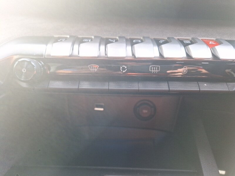 Used Peugeot 3008 2023 for sale - 77651785: Photo 14