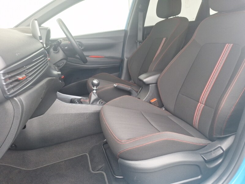 Used Hyundai i20 2023 for sale - 77999438: Photo 5