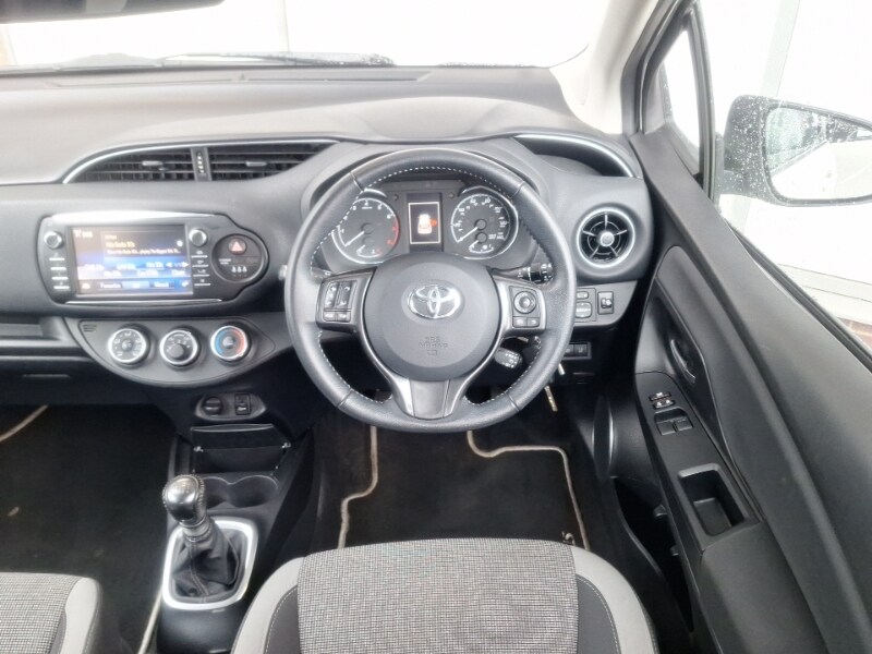 Used Toyota Yaris 2019 for sale - 77999430: Photo 10