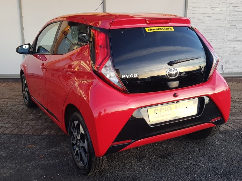 Used Toyota AYGO 2019 for sale - 76700000: Photo 3