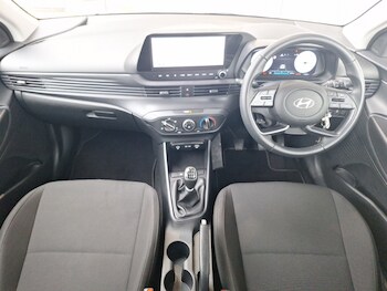 Used Hyundai i20 2025 for sale - 76238211: Photo 2
