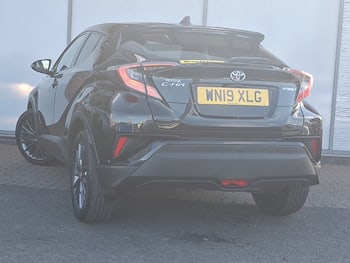 Used Toyota C-HR 2019 for sale - 79737252: Photo