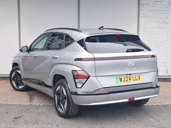 Used Hyundai KONA 2024 for sale - 76213447: Photo 3