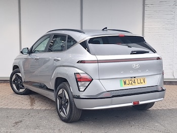 Used Hyundai KONA 2024 for sale - 76213447: Photo 3