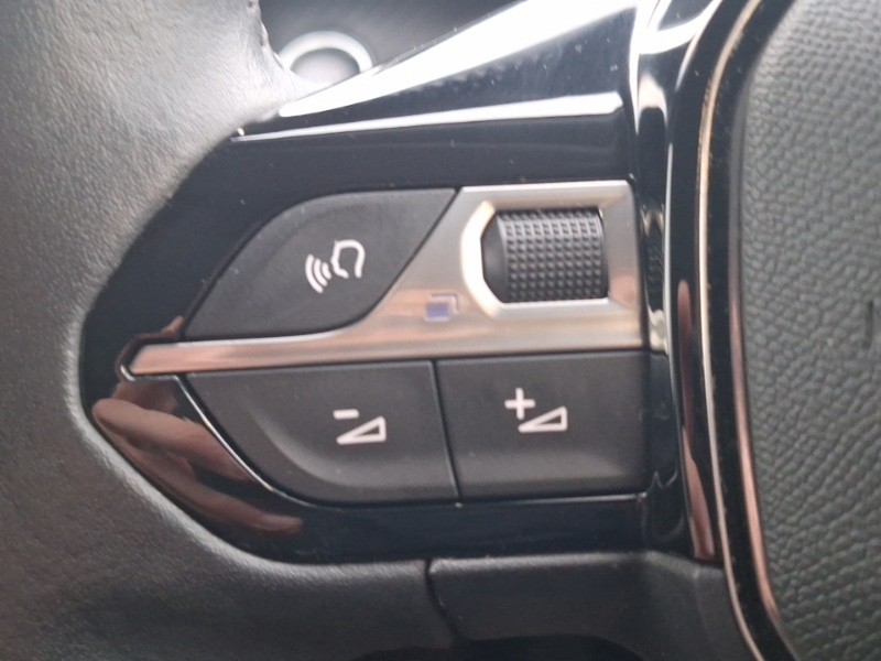 Used Peugeot 2008 2022 for sale - 77552742: Photo 15