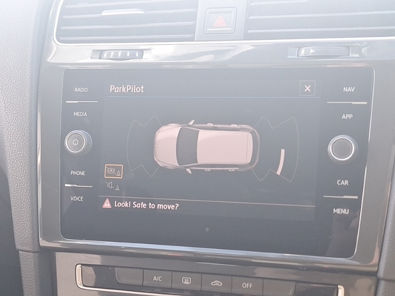 Used Volkswagen Golf 2017 for sale - 76354575: Photo 17