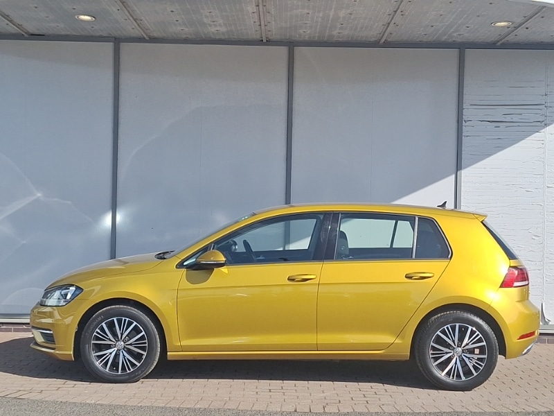 Used Volkswagen Golf 2017 for sale - 76354575: Photo 4
