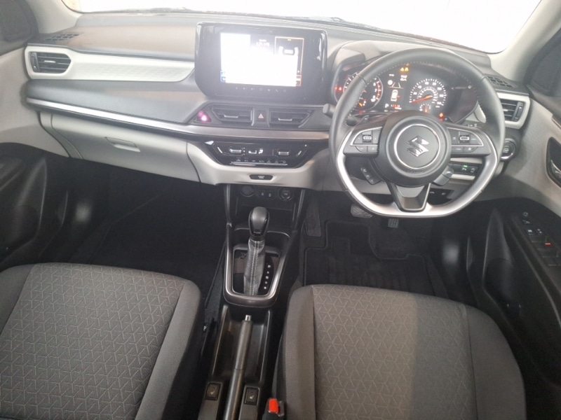 Used Suzuki Swift 2024 for sale - 76800028: Photo 2