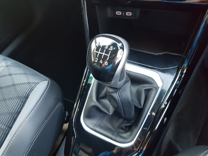 Used Volkswagen T-Roc 2022 for sale - 76963985: Photo 18