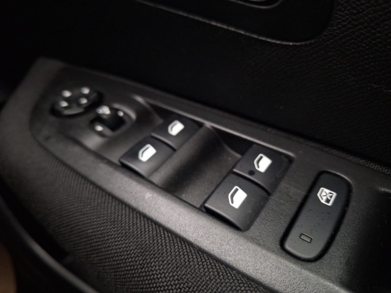 Used Peugeot 208 2021 for sale - 77767265: Photo 18