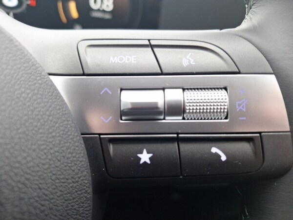 Used Hyundai KONA 2025 for sale - 76258547: Photo 15