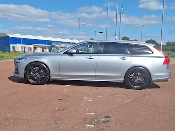Used Volvo V90 2018 for sale - 75684492: Photo