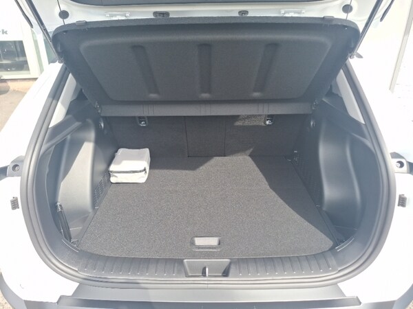 Used Hyundai KONA 2025 for sale - 75229556: Photo 8