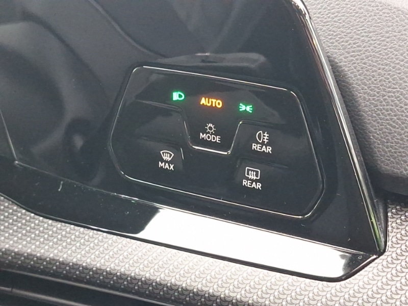 Used Volkswagen Golf 2024 for sale - 76613779: Photo 14