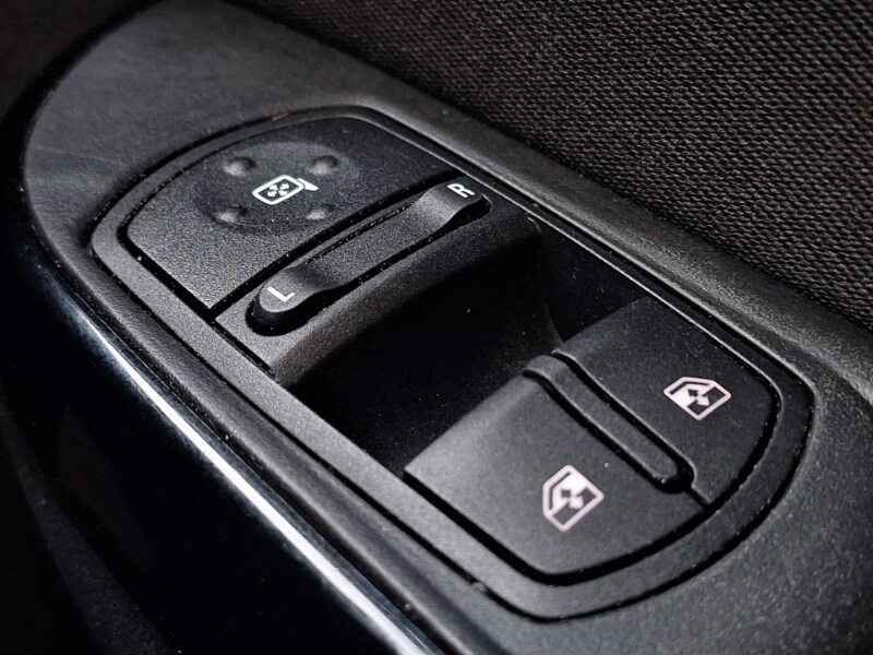 Used Vauxhall Corsa 2018 for sale - 77933161: Photo 18