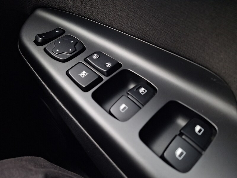 Used Hyundai KONA 2017 for sale - 78164116: Photo 19