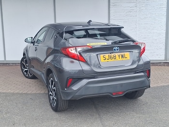 Used Toyota C-HR 2018 for sale - 79139193: Photo