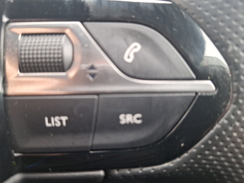 Used Peugeot 2008 2020 for sale - 76543305: Photo 17