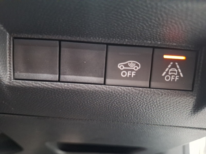 Used Peugeot 2008 2020 for sale - 76543305: Photo 19