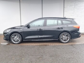 Used Ford Focus 2019 for sale - 76543283: Photo