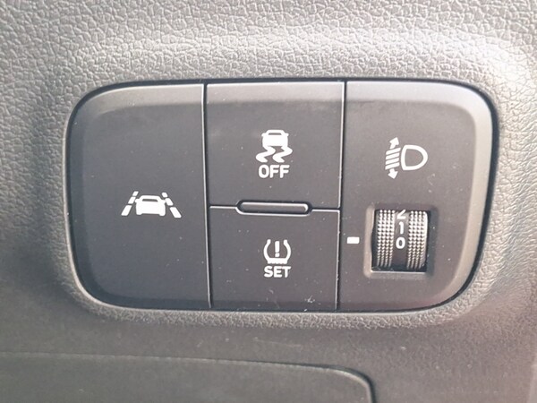 Used Hyundai i10 2023 for sale - 76230032: Photo 13