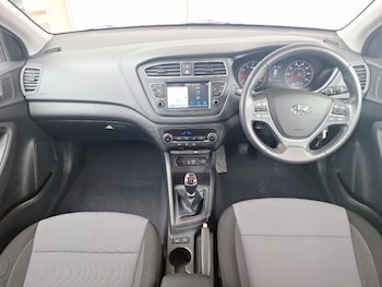 Used Hyundai i20 2018 for sale - 79569774: Photo
