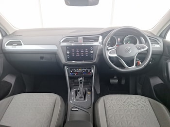 Used Volkswagen Tiguan 2021 for sale - 76268904: Photo 2