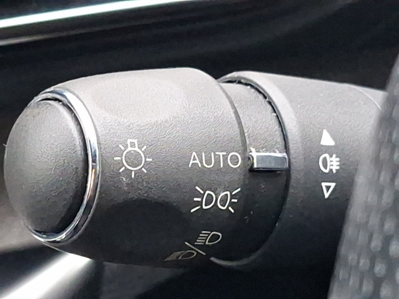 Used Peugeot 5008 2023 for sale - 76970191: Photo 15