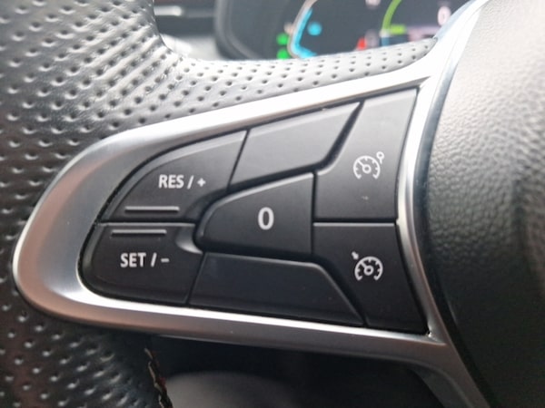 Used Renault Clio 2021 for sale - 76293980: Photo 16