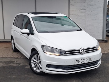 Used Volkswagen Touran 2018 for sale - 77034779: Photo