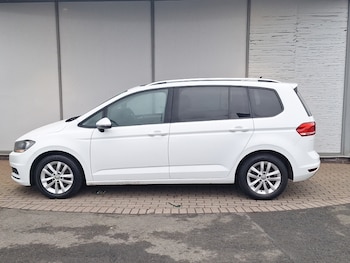 Used Volkswagen Touran 2018 for sale - 77034779: Photo