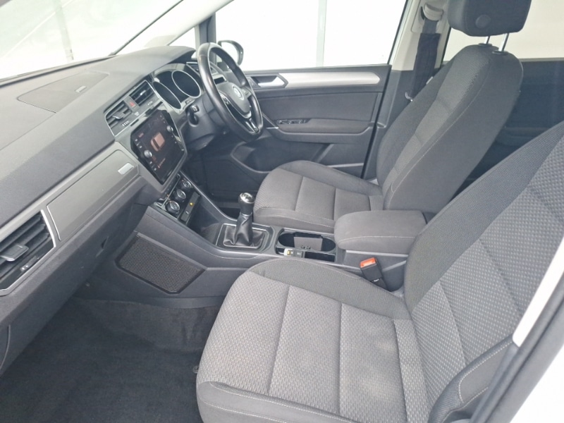 Used Volkswagen Touran 2018 for sale - 77034779: Photo 5