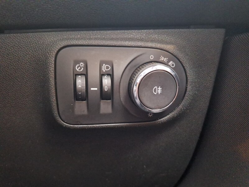 Used Vauxhall Corsa 2016 for sale - 77595989: Photo 17