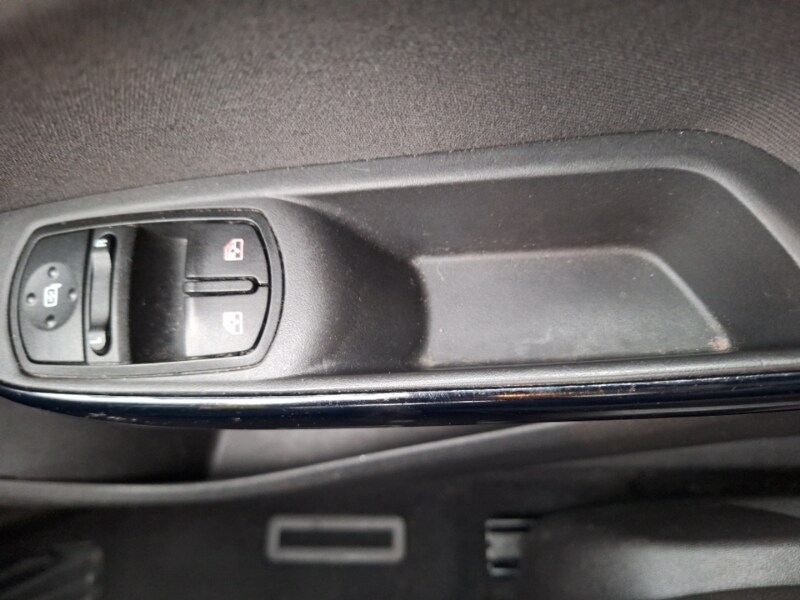 Used Vauxhall Corsa 2016 for sale - 77595989: Photo 18