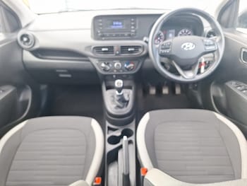 Used Hyundai i10 2022 for sale - 78816235: Photo