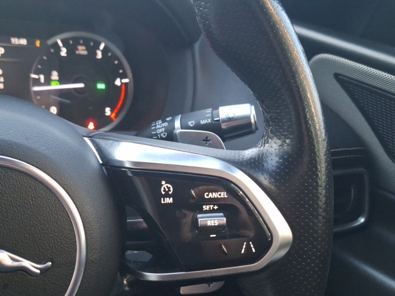 Used Jaguar XE 2019 for sale - 77644983: Photo 16