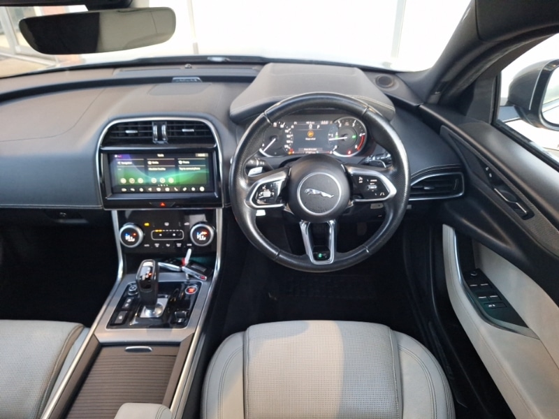 Used Jaguar XE 2019 for sale - 77644983: Photo 7