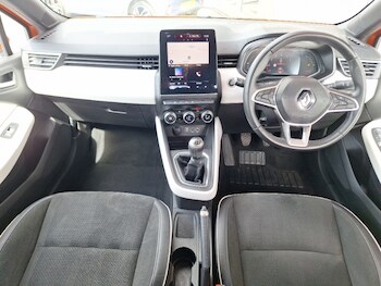 Used Renault Clio 2020 for sale - 78439839: Photo