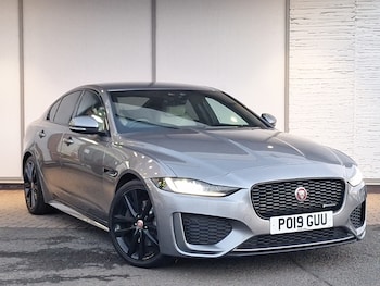 Used Jaguar XE 2019 for sale - 78269037: Photo