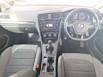 Used Volkswagen Golf 2017 for sale - 79218209: Photo