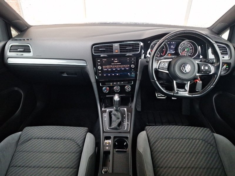 Used Volkswagen Golf 2019 for sale - 76713626: Photo 2