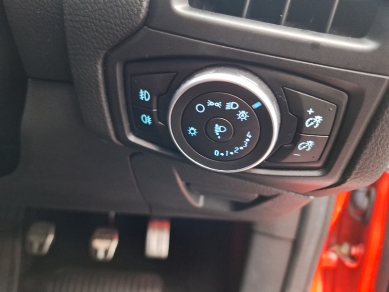 Used Ford Focus 2016 for sale - 77078237: Photo 19