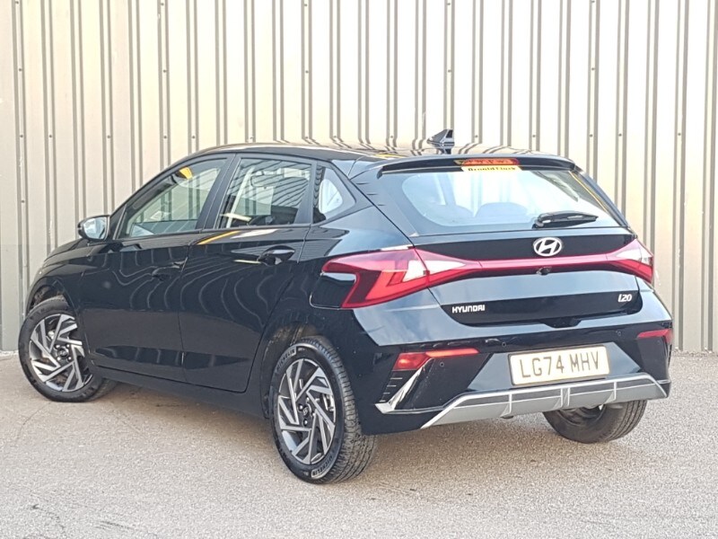 Used Hyundai i20 2024 for sale - 76897446: Photo 3