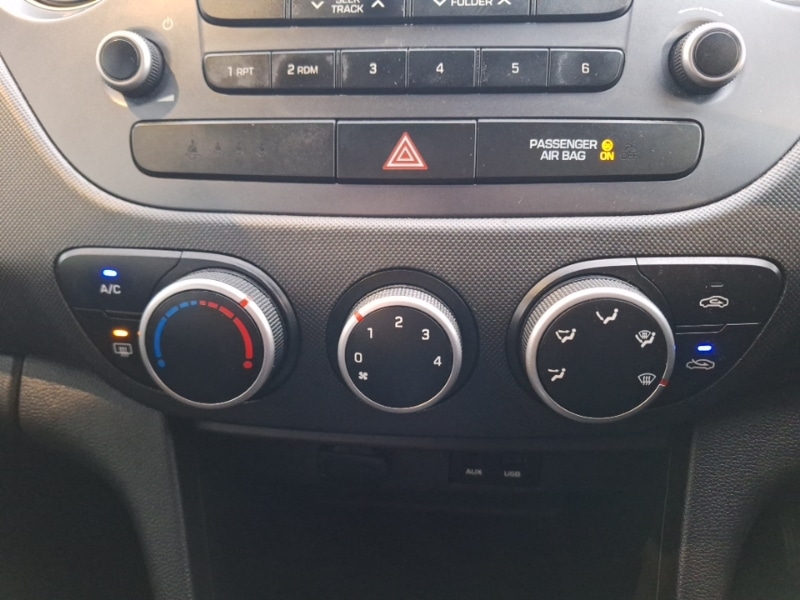 Used Hyundai i10 2018 for sale - 77329769: Photo 12