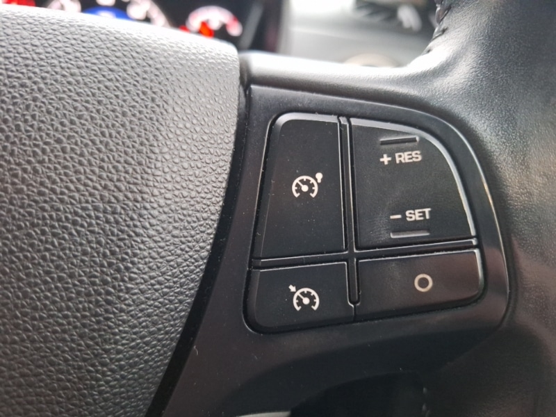 Used Hyundai i10 2018 for sale - 77329769: Photo 17