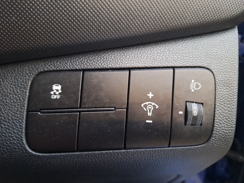 Used Hyundai i10 2018 for sale - 77329769: Photo 18