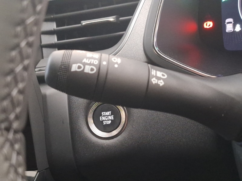 Used Renault Captur 2025 for sale - 76407969: Photo 17