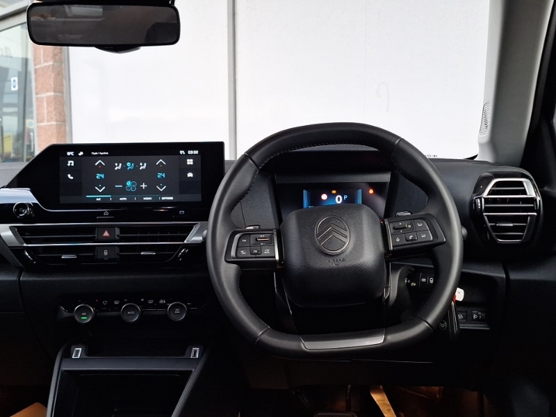 Used Citroen C4 2025 for sale - 77264953: Photo 2