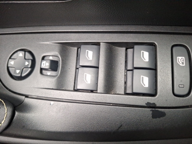 Used Peugeot 2008 2020 for sale - 76579597: Photo 13